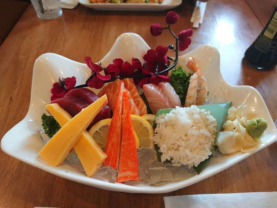 Takara Japanese Restaurant | 15 Elissa Ave, Wayland, MA 01778, USA | Phone: (508) 358-6688