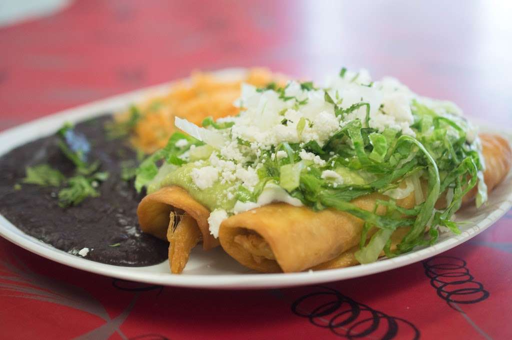 Mexicali Rose | Newtown, CT | 71 S Main St #1, Newtown, CT 06470, USA | Phone: (203) 270-7003
