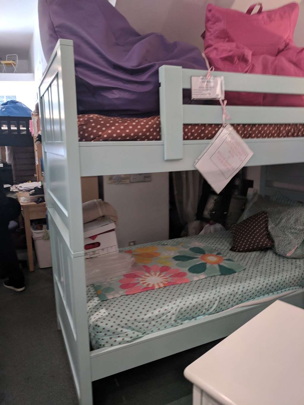 Berkeley Kids Room | 6022 College Ave, Oakland, CA 94618 | Phone: (510) 420-0811