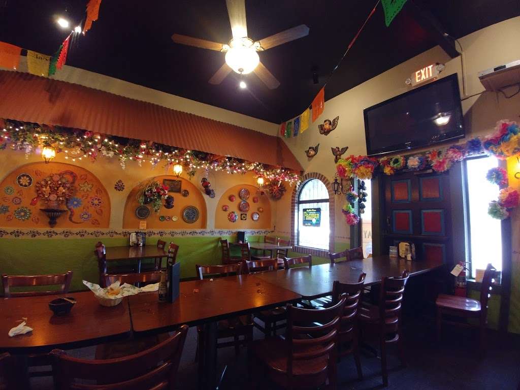 La Tropicana | 434 Locust St, Lawrence, KS 66044, USA | Phone: (785) 749-3550