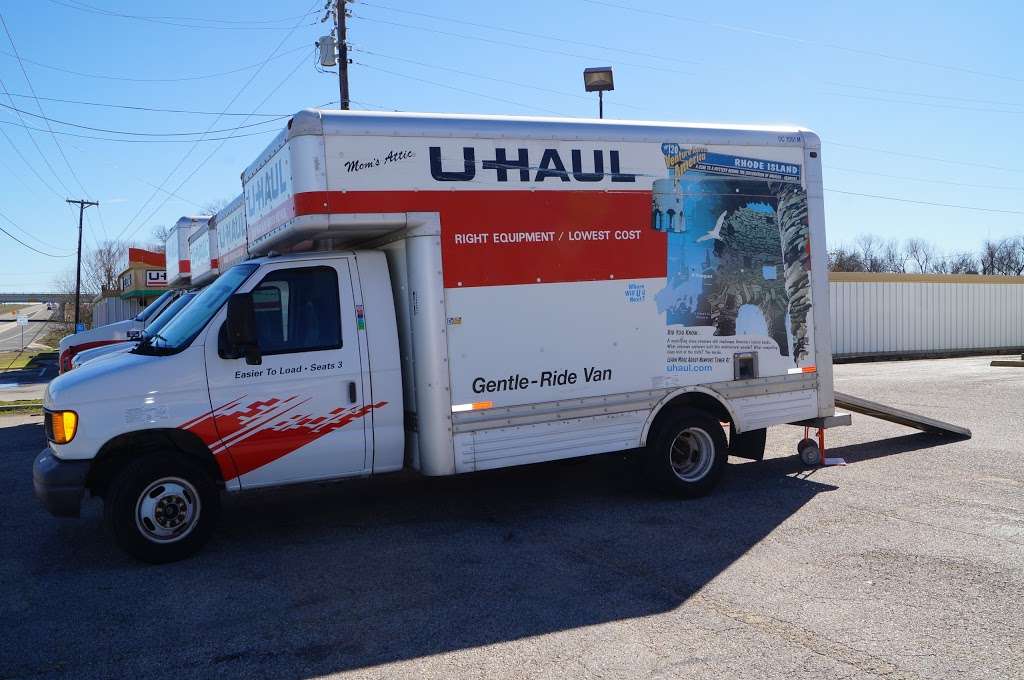 U-Haul Moving & Storage at Mesa Rd | 8801 Mesa Dr, Houston, TX 77028, USA | Phone: (713) 631-2344