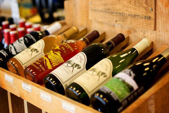 Mac & Lindys Fine Wine and Spirits | 530 Co Rd 515 #400, Vernon Township, NJ 07462, USA | Phone: (973) 764-5115