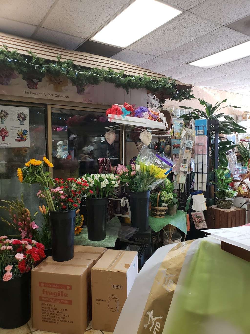 Ace Flower Shoppe | 2517 E Ball Rd, Anaheim, CA 92806, USA | Phone: (714) 776-0110