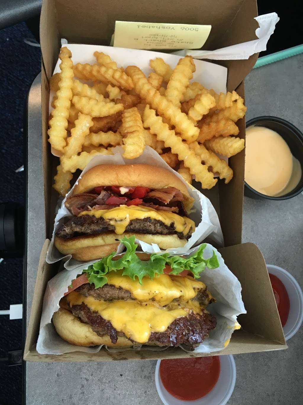 Shake Shack | John F. Kennedy International Airport Terminal 4 / Gate B23 & B37, Jamaica, NY 11430, USA | Phone: (718) 751-4760