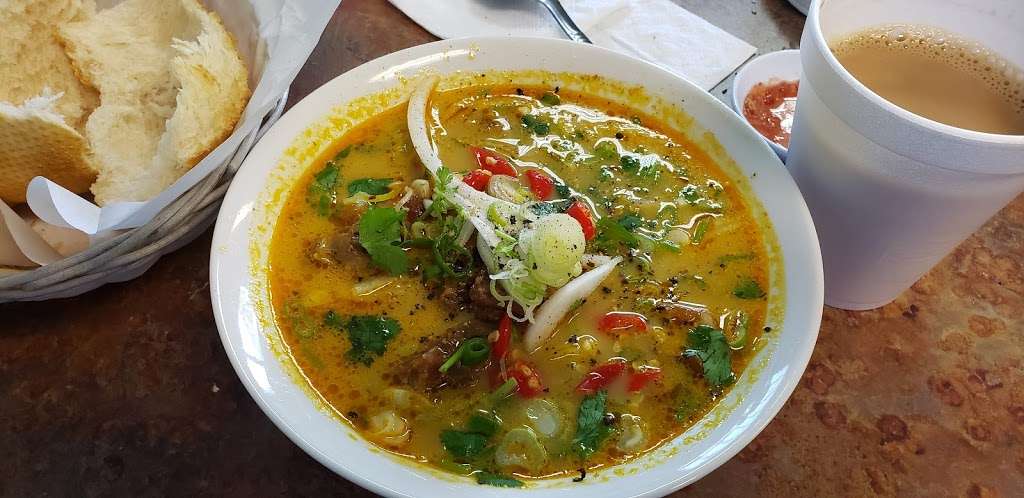 Hue Thai Bakery & Deli | 8968 Garvey Ave, Rosemead, CA 91770, USA | Phone: (626) 571-5850