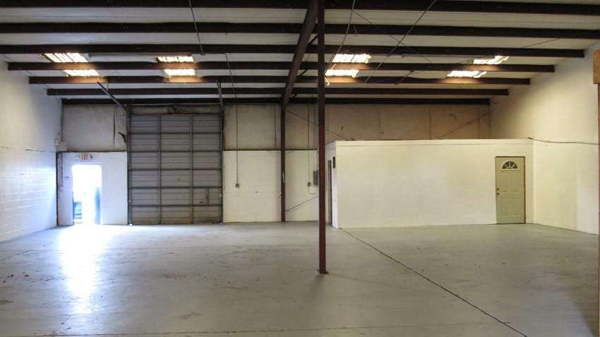 Storage Zone Business Center | 2240 Peachtree St, Lakeland, FL 33801, USA | Phone: (863) 686-7283