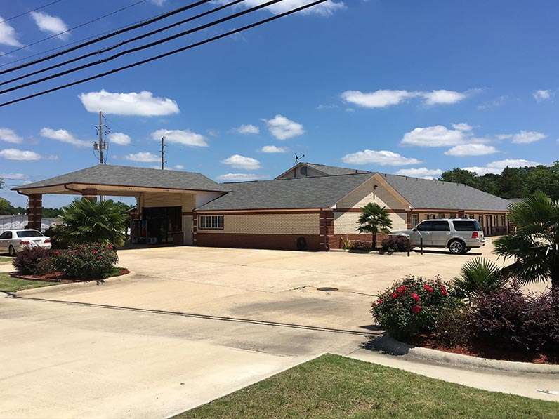 Budget Inn & Suites | 1313, 310 N Black Horse Pike, Mt Ephraim, NJ 08059, USA | Phone: (856) 931-4730