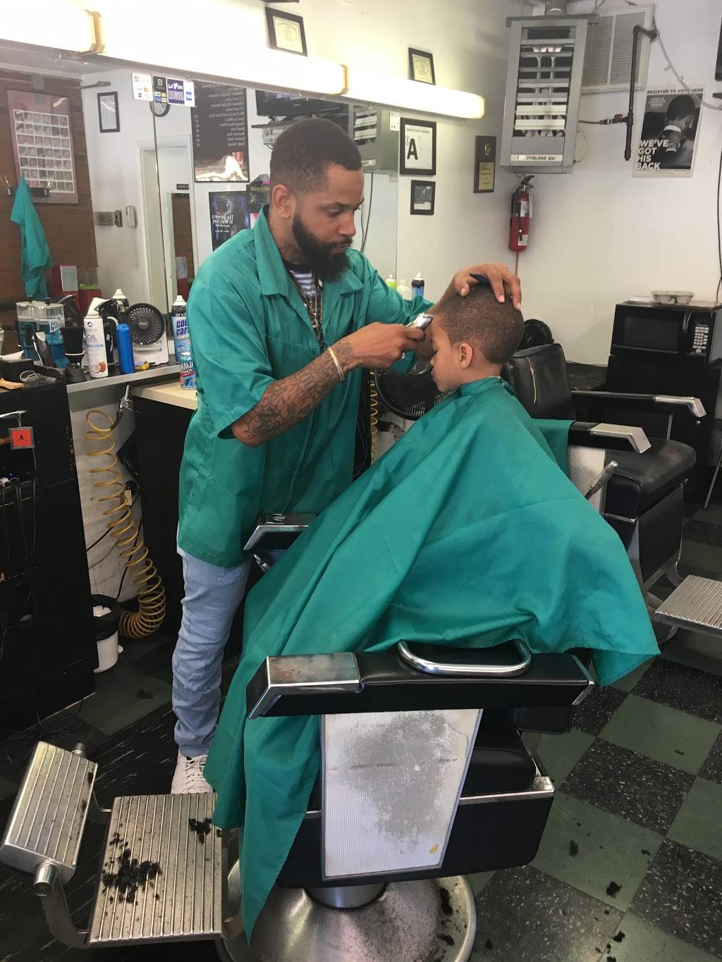 TV Barbershop | 1600 Phillips Ave, Greensboro, NC 27405, USA | Phone: (336) 355-9288