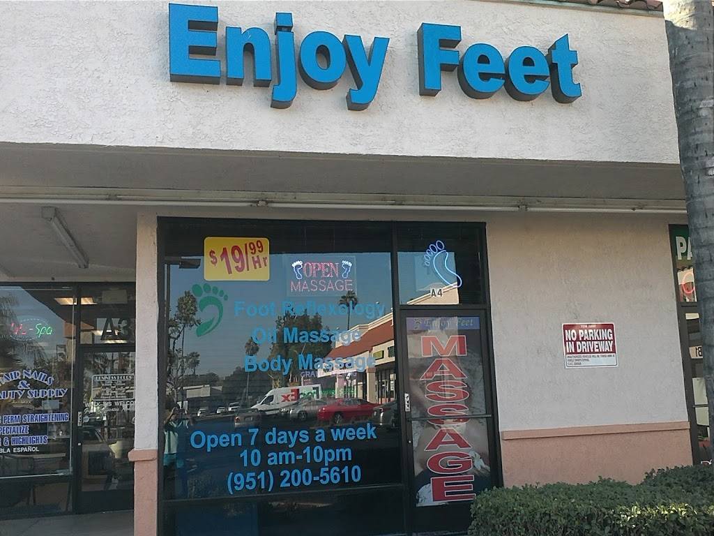 enjoy feet | 10051 Magnolia Ave, Riverside, CA 92503 | Phone: (951) 200-5610