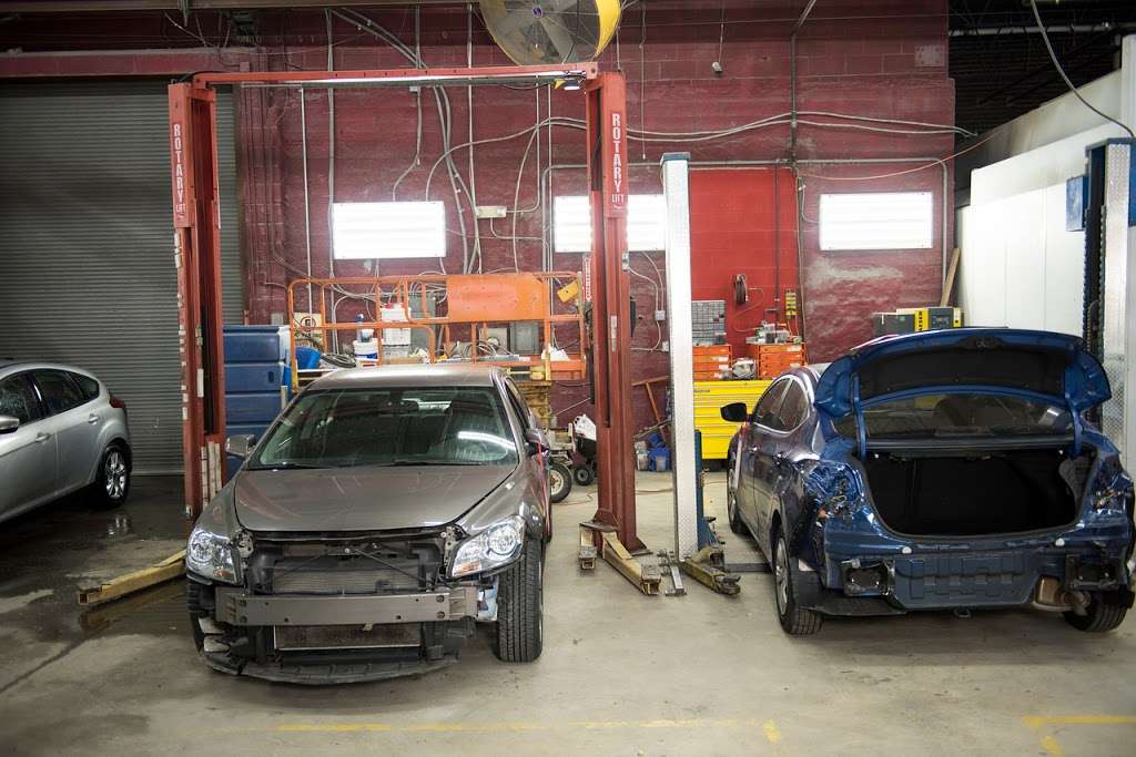 Bumper Globe Collision Centre | 1845 S Hanover St, Baltimore, MD 21230 | Phone: (443) 708-8352