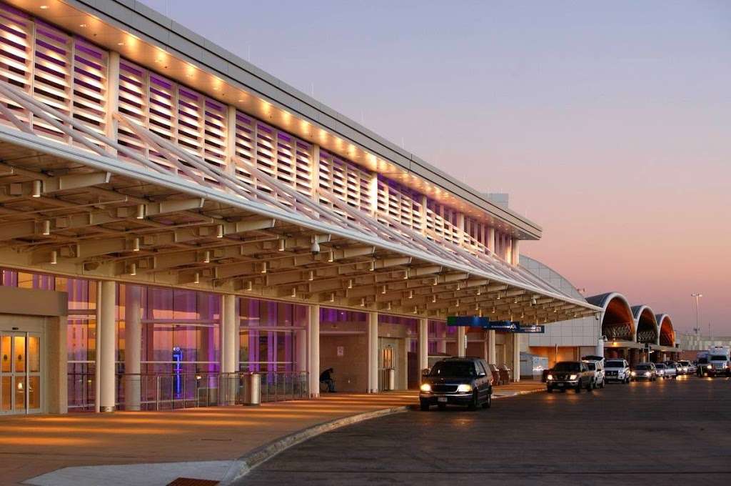 San Antonio International Airport | 9800 Airport Blvd, San Antonio, TX 78216, USA | Phone: (210) 207-3433