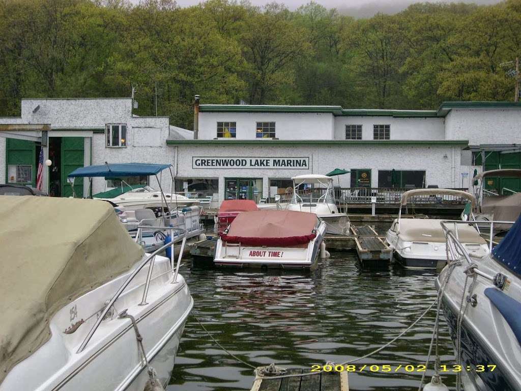 Greenwood Lake Marina | 2907, 538 Lakeside Rd, Hewitt, NJ 07421, USA | Phone: (973) 728-9100