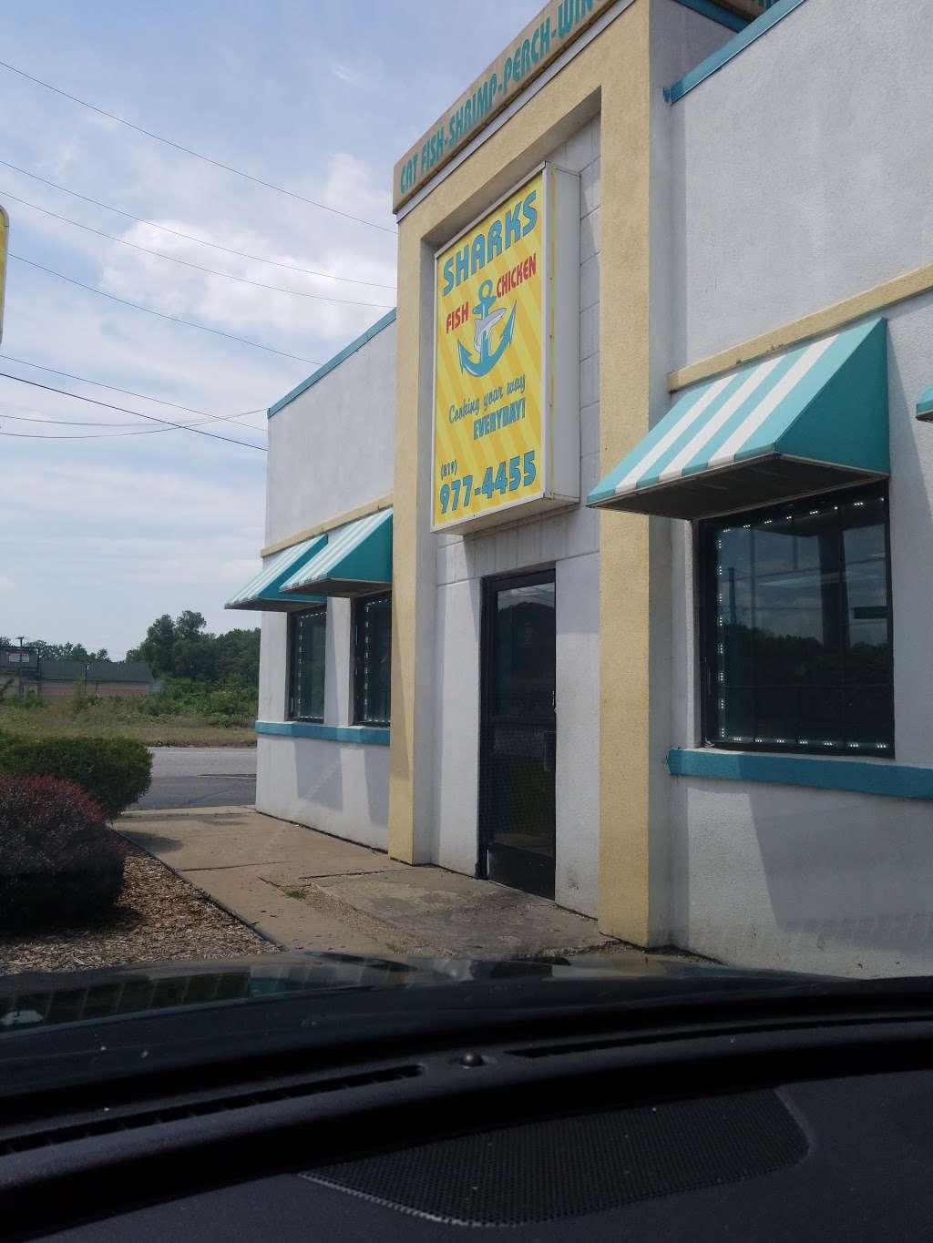 Sharks Fish & Chicken | 3740 W 5th Ave, Gary, IN 46406, USA | Phone: (219) 977-4455