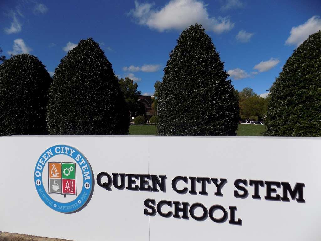 QCSS - Queen City STEM School | 8701 Mallard Creek Rd, Charlotte, NC 28262 | Phone: (980) 299-6633