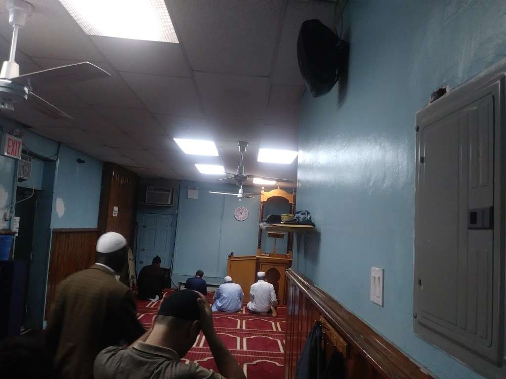 Masjid Tawhid Inc | 90 Ralph Ave, Brooklyn, NY 11221, USA | Phone: (718) 452-0242