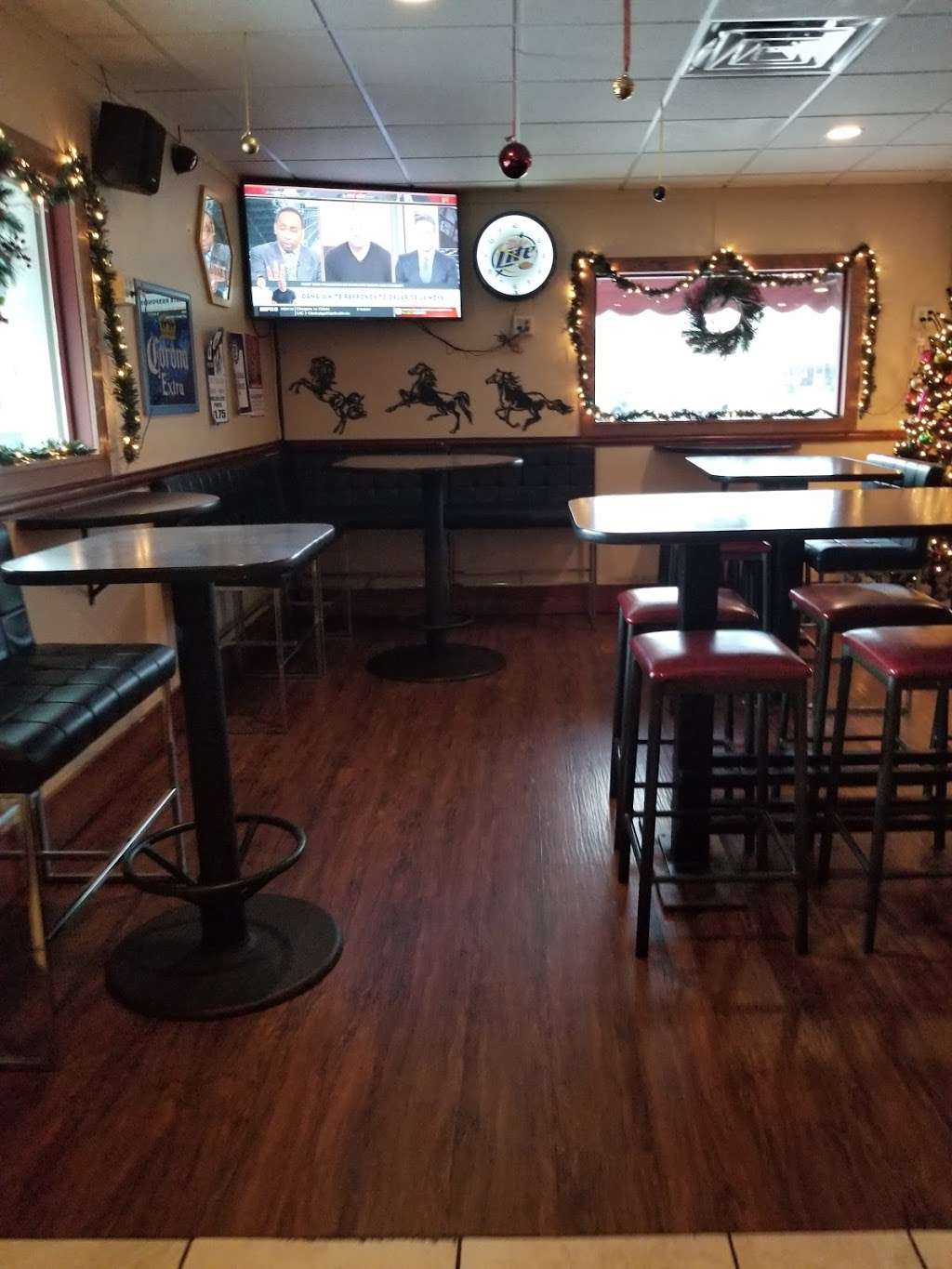 The Black Horse Tavern | 200 Fairfield Rd, Plymouth Meeting, PA 19462, USA | Phone: (610) 275-0560