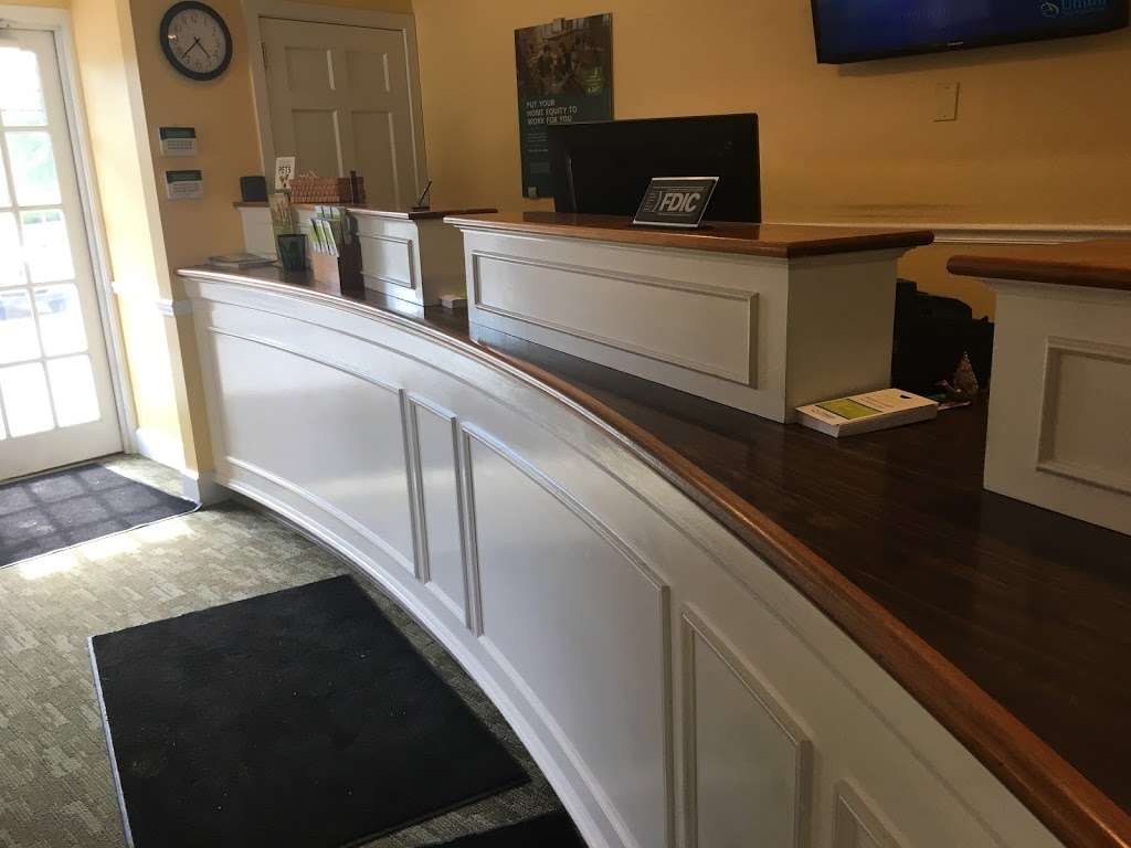 Union Savings Bank | 26 North St, Roxbury, CT 06783, USA | Phone: (860) 350-3199
