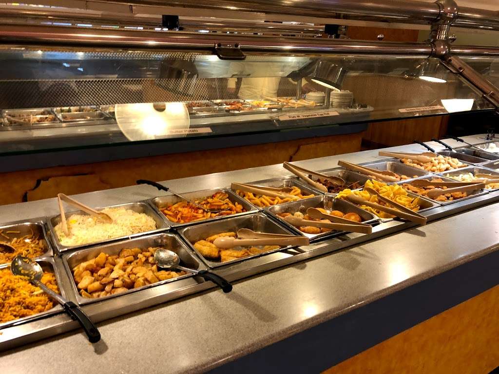 New Buffet Castle | 3326 W Belmont Ave, Chicago, IL 60618, USA | Phone: (773) 267-6688
