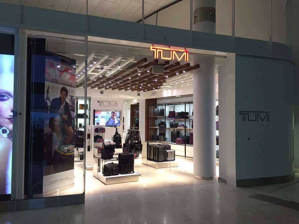 TUMI Store - Los Angeles International Airport - Terminal 6 | 600 World Way, Los Angeles International Airport, Terminal 6 Space 650, Los Angeles, CA 90045, USA | Phone: (310) 590-1100