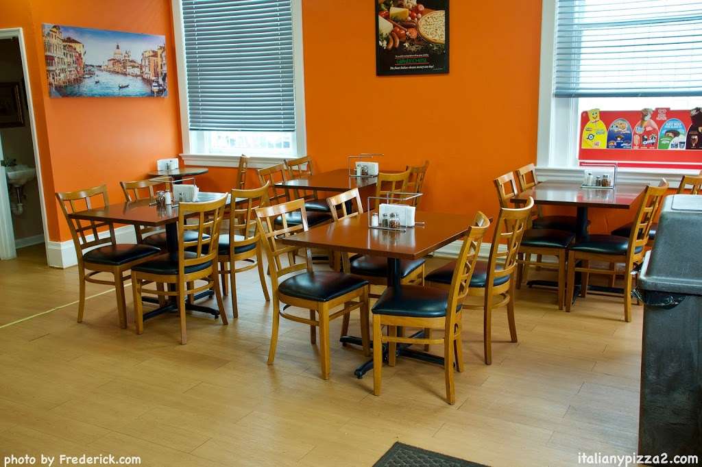 Italia New York Pizza 2 - Adamstown | 5549 Mountville Rd, Adamstown, MD 21710, USA | Phone: (301) 874-3600