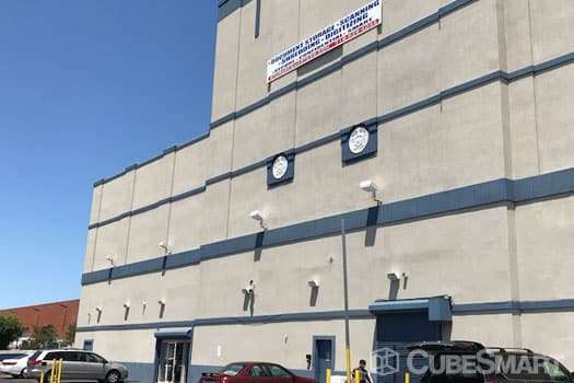 CubeSmart Self Storage | 31-40 Whitestone Expy, Flushing, NY 11354, USA | Phone: (718) 939-7900