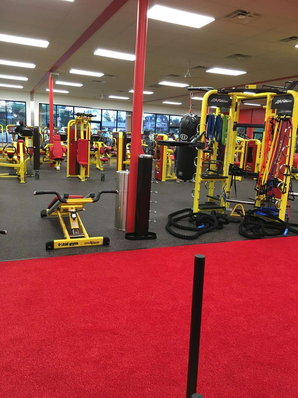 Retro Fitness | 161 E Main St, Tuckerton, NJ 08087, USA | Phone: (609) 879-5254