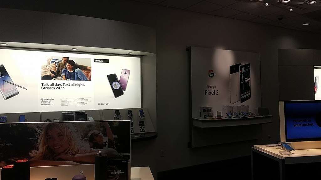 Verizon | 280 School St, Mansfield, MA 02048, USA | Phone: (508) 261-4094