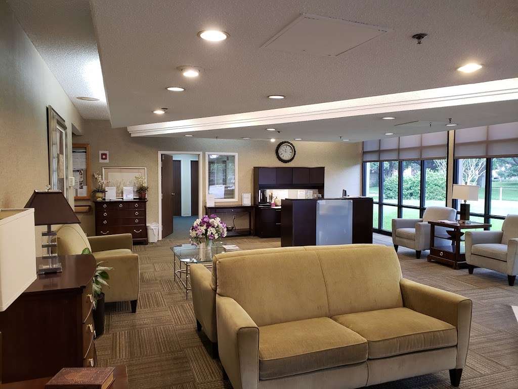 Royal Oaks Residence and Rehabilitation Center | 2687, 2939 Woodland Park Dr, Houston, TX 77082 | Phone: (281) 870-9100