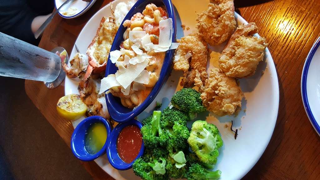 Red Lobster | 6440 Redwood Dr, Rohnert Park, CA 94928, USA | Phone: (707) 586-3640