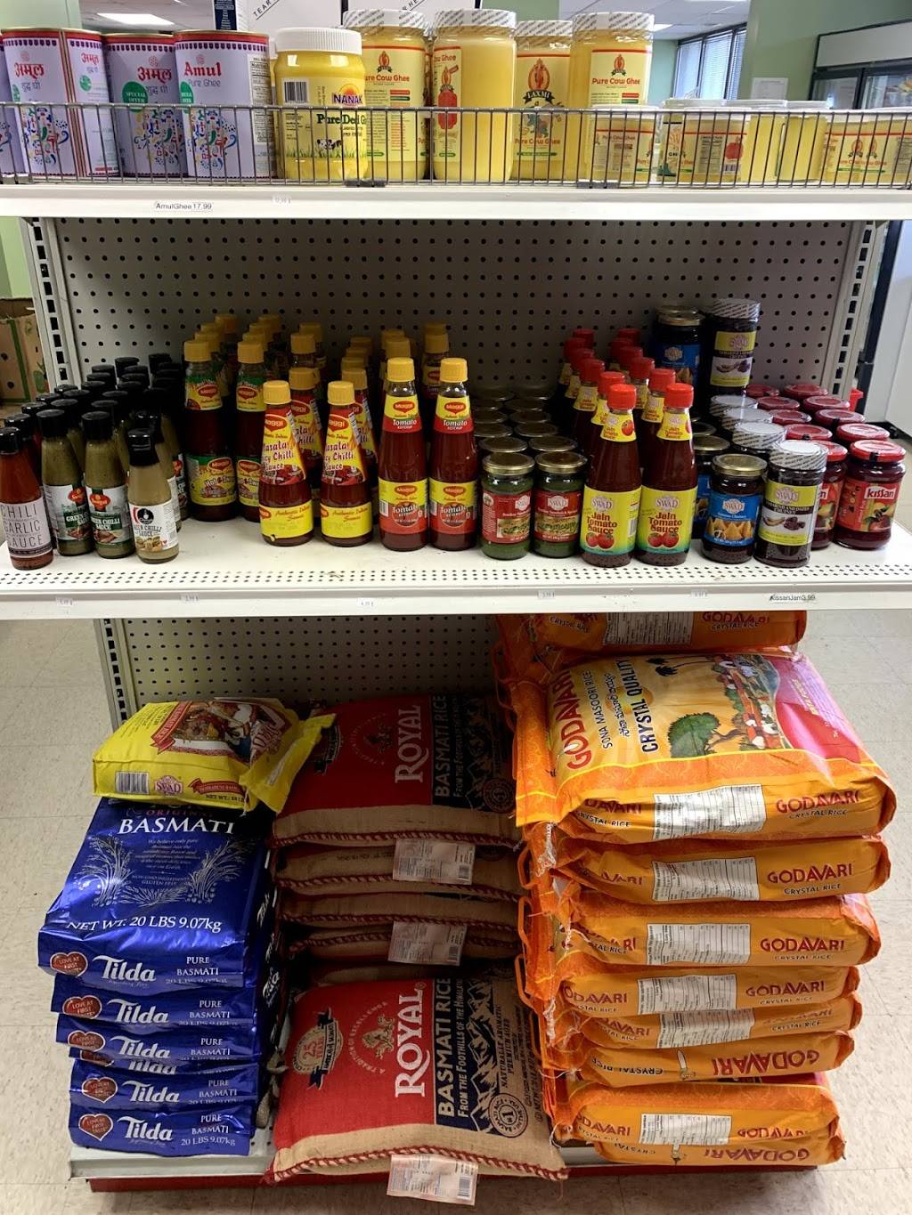 Sujis Indian Grocery | 3140 O St, Lincoln, NE 68510, USA | Phone: (402) 858-6420