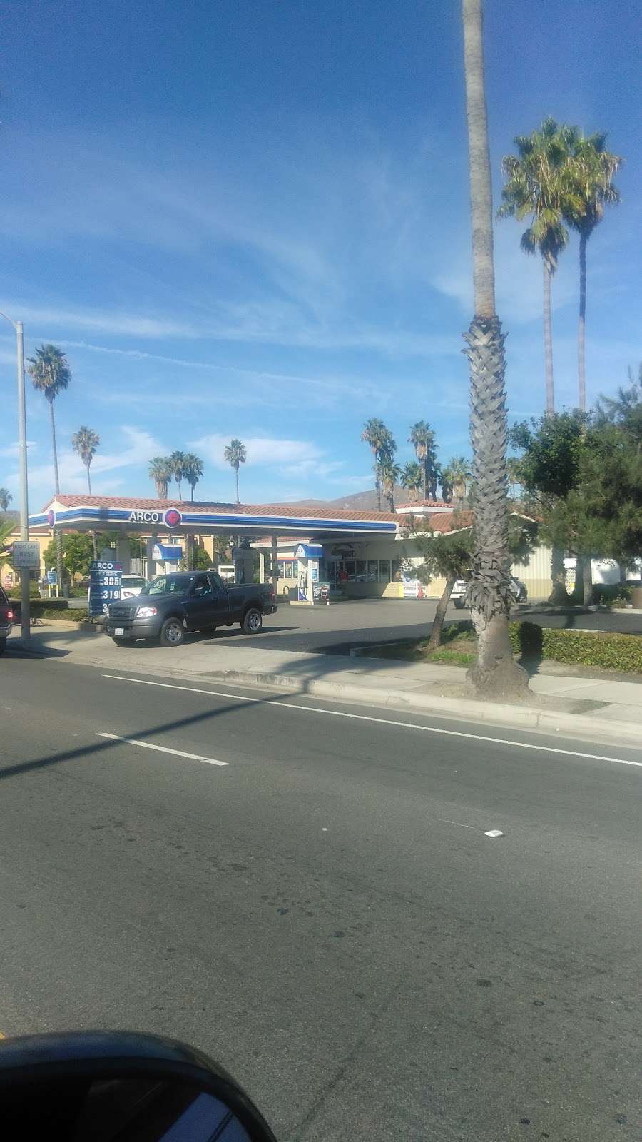 ampm | 2124 E Harbor Blvd, Ventura, CA 93001, USA | Phone: (805) 652-1109