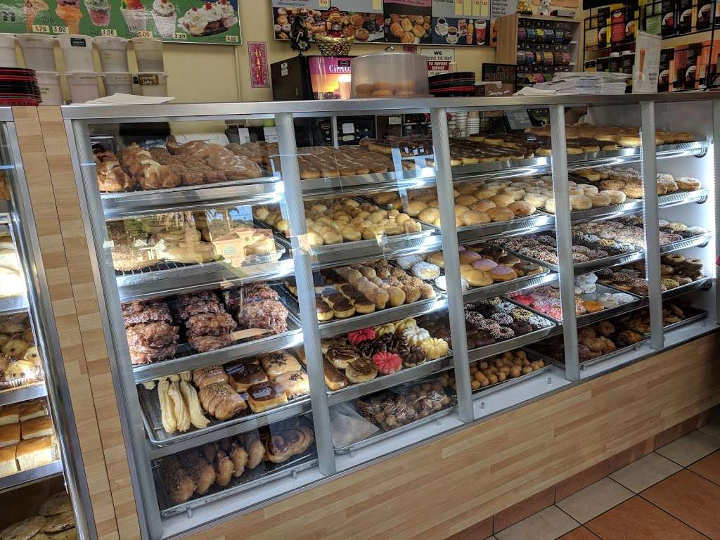Grannys Donuts | 316 S Western Ave, San Pedro, CA 90732 | Phone: (310) 547-0715