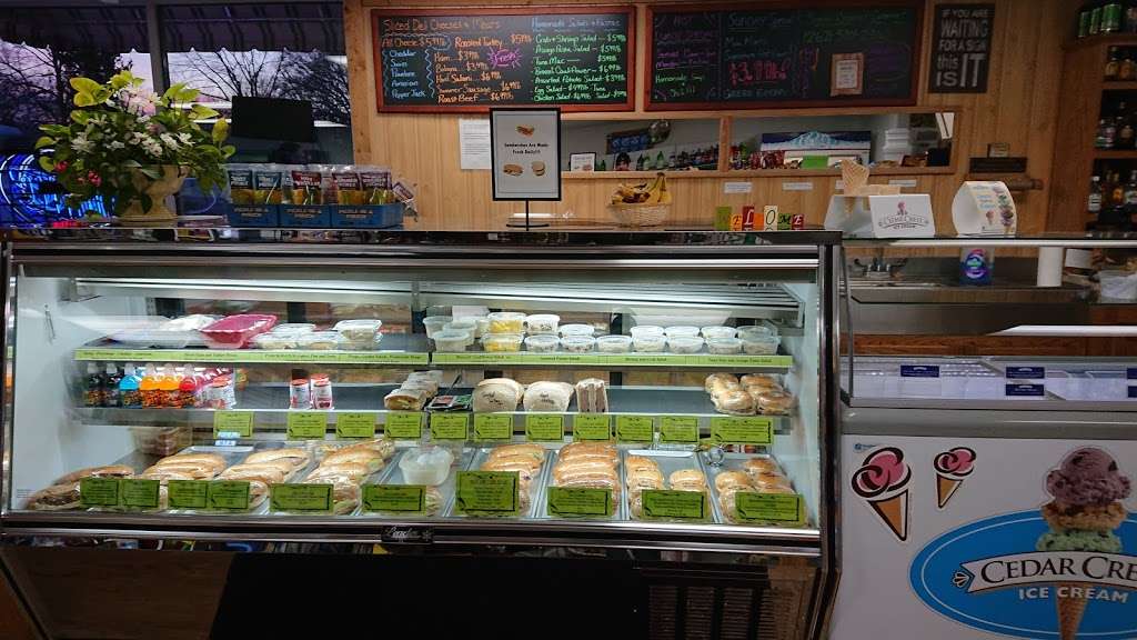 Rochester Mini-Mart | 605 S Front St, Rochester, WI 53167 | Phone: (262) 534-2360