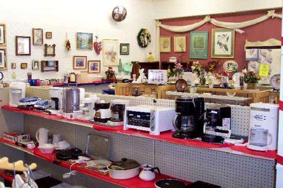 Sparrows Nest Thrift Store and Donation Center | 3714 W Elm St, McHenry, IL 60050, USA | Phone: (815) 363-6008