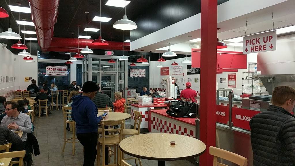 Five Guys | 43 Middlesex Turnpike, Burlington, MA 01803, USA | Phone: (781) 750-3152