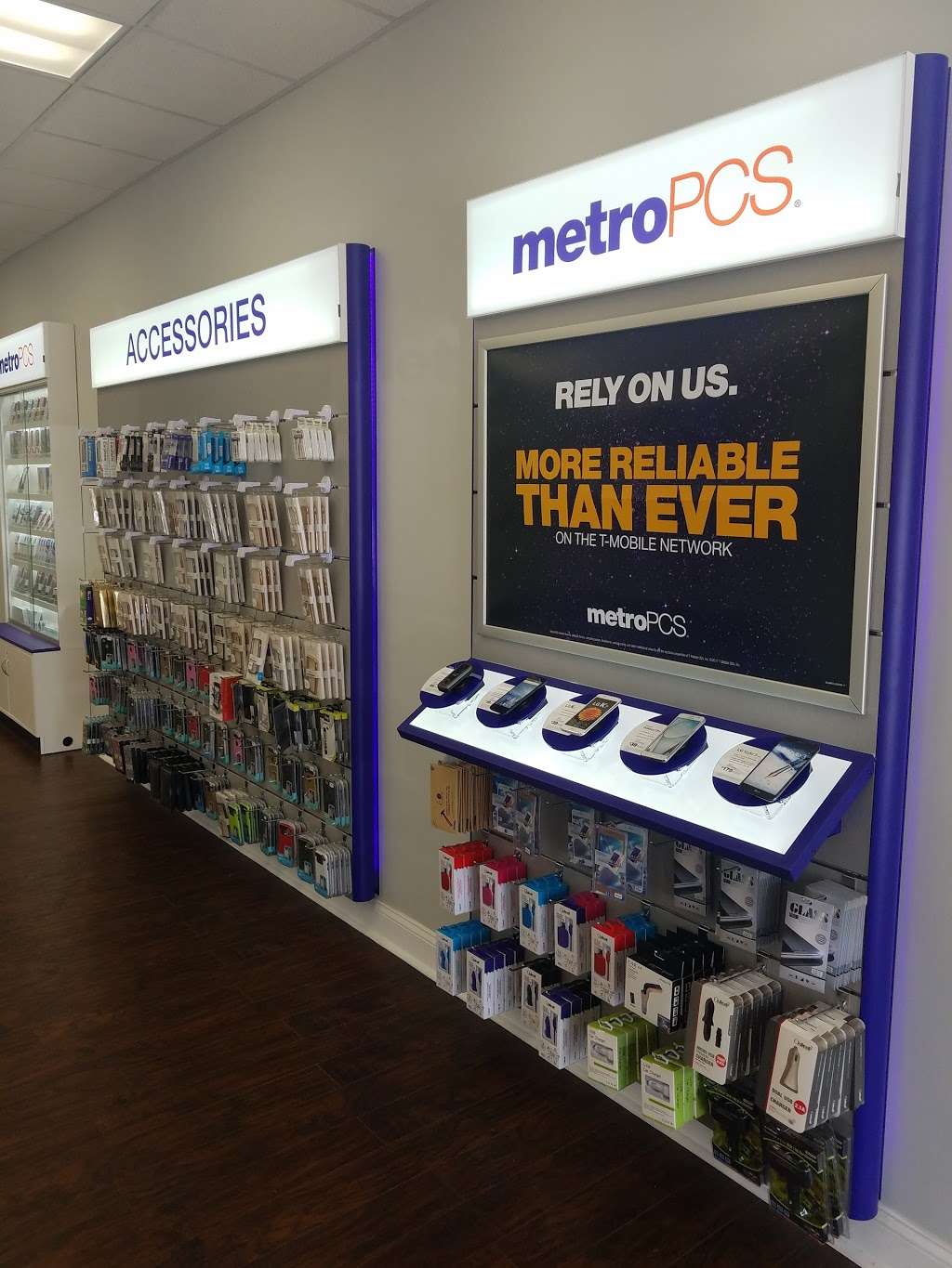 Metro by T-Mobile | 353 South Franklin Ave, Belleville, NJ 07109, USA | Phone: (973) 450-4131