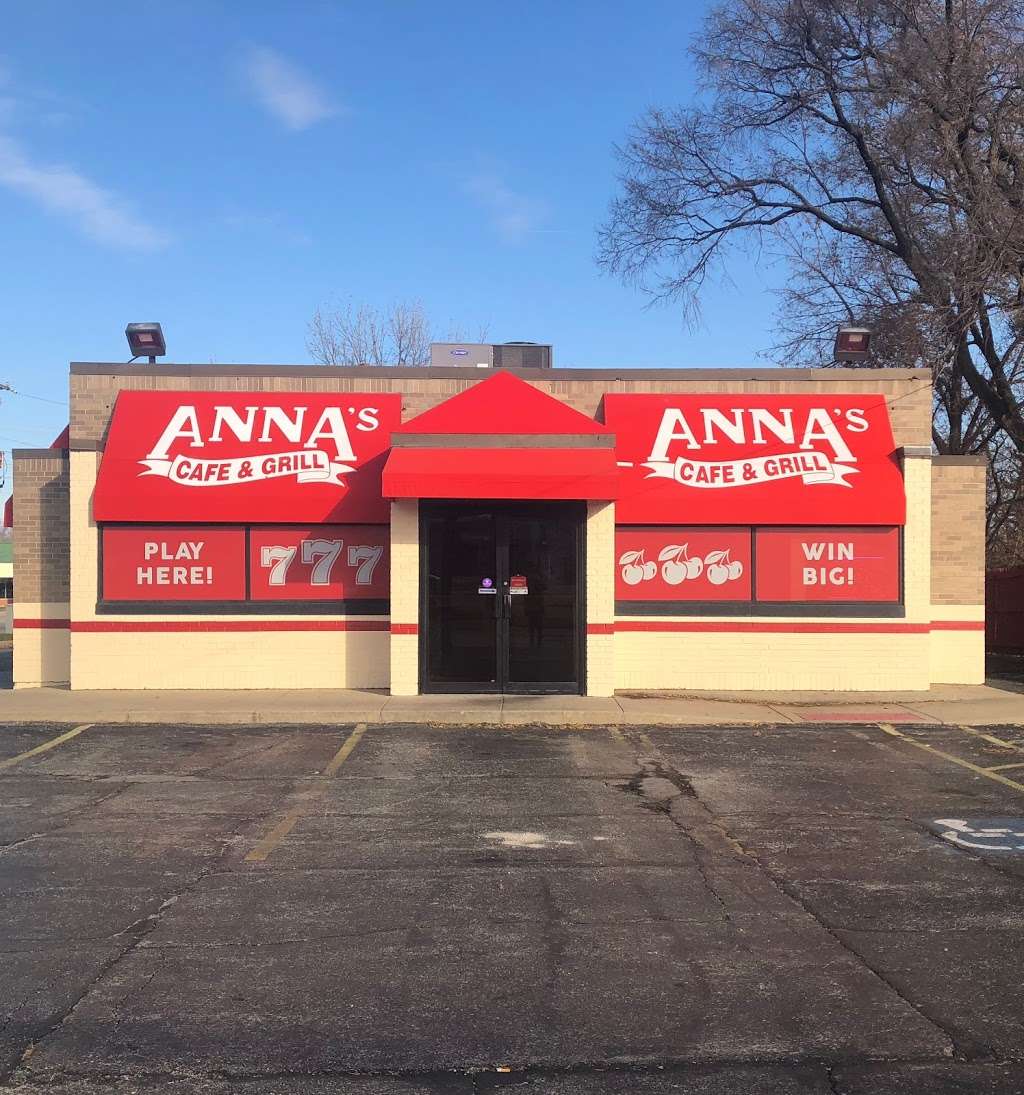 Annas Cafe & Grill | 600 E Devon Ave, Elk Grove Village, IL 60007, USA | Phone: (847) 621-2922