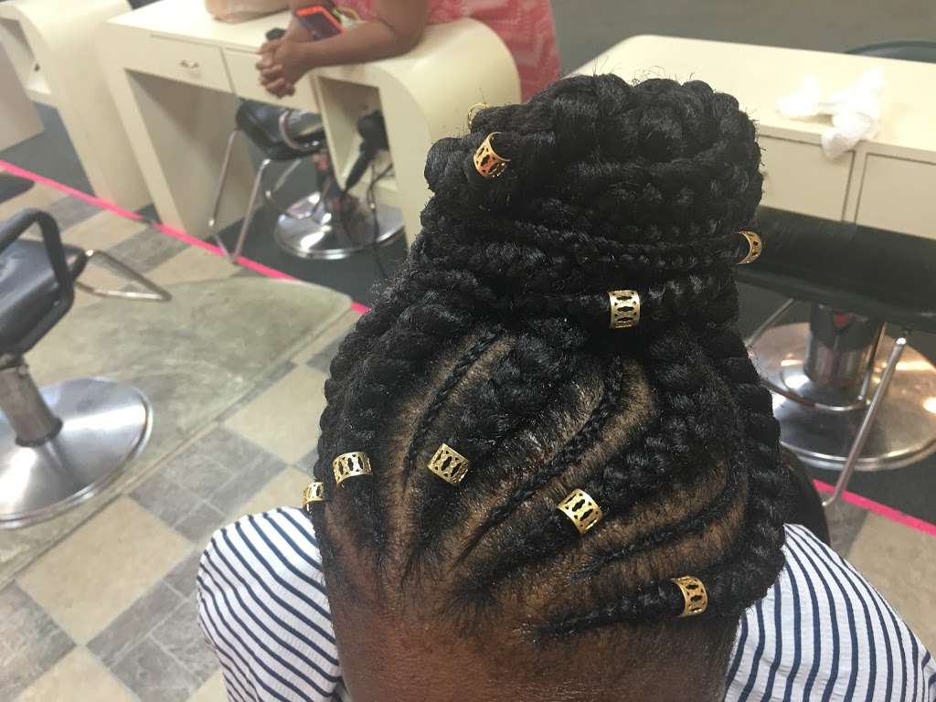 Alpha Hair Braiding & Boutique | 6036 E 46th St, Lawrence, IN 46226, USA | Phone: (317) 545-1819