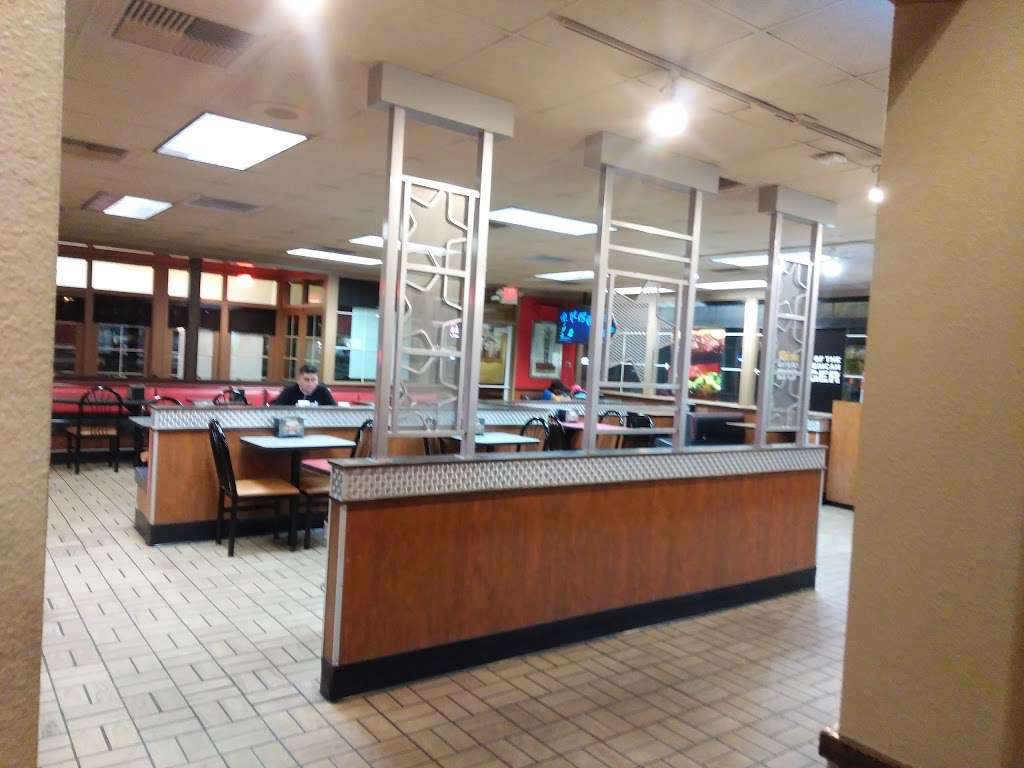 Carls Jr. | 1202 N 51st Ave, Phoenix, AZ 85043, USA | Phone: (602) 269-3119