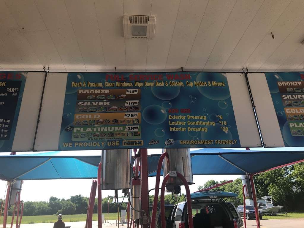 Rosenberg Car Wash | 3010 1st St, Rosenberg, TX 77471, USA | Phone: (281) 239-7777