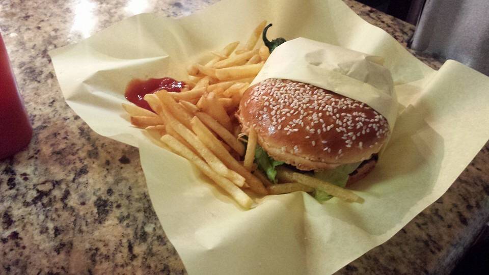 VIVE CANCUN HAMBURGERS | 3513 E Charleston Blvd, Las Vegas, NV 89104, USA | Phone: (702) 444-7734