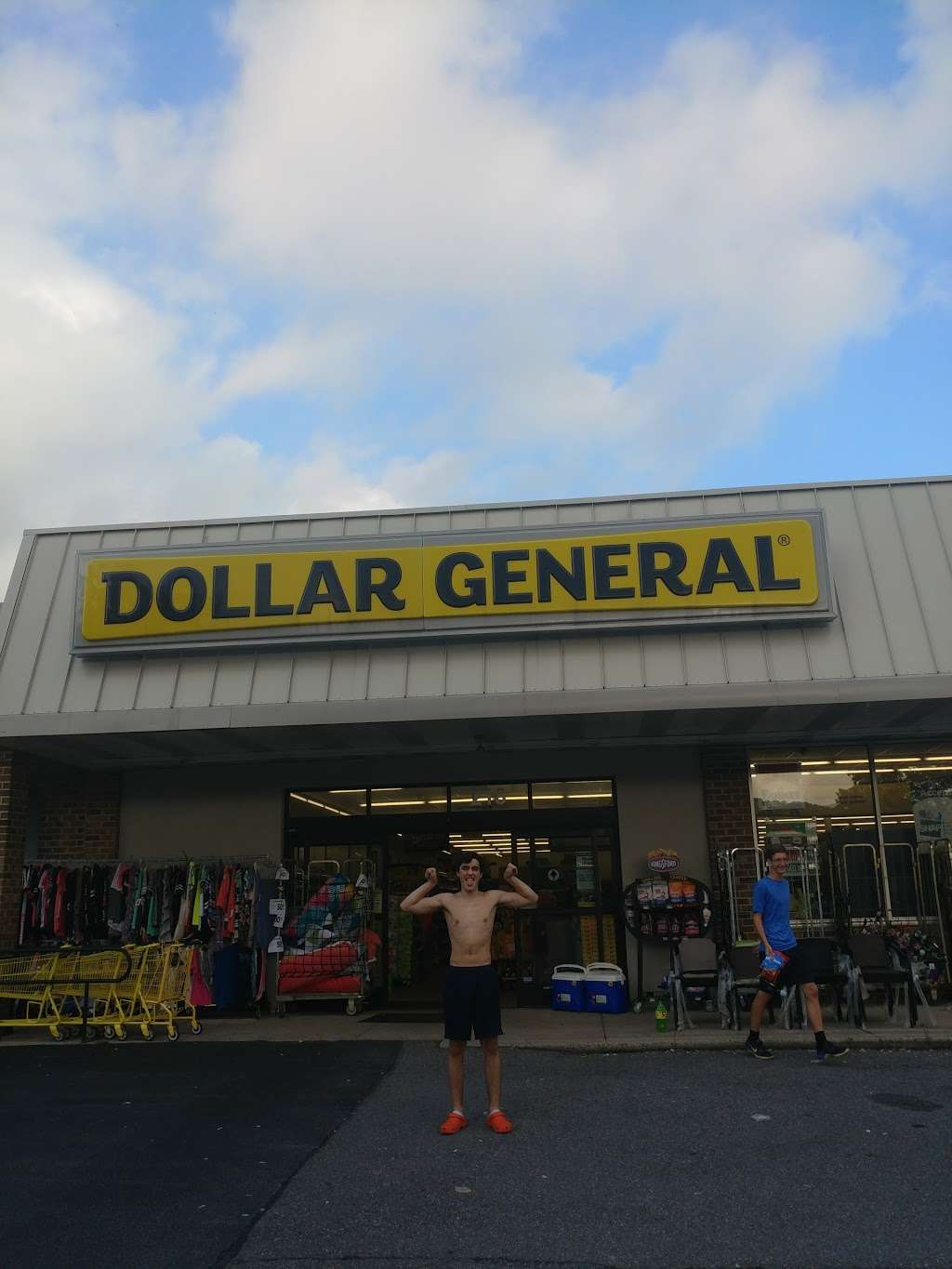 Dollar General | 218 N Church St, Thurmont, MD 21788 | Phone: (301) 271-4017