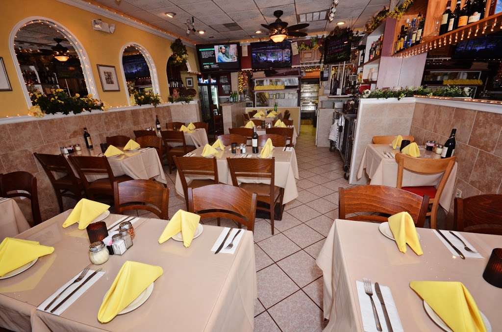 Gaspares Italian Bistro | 501 Zion Rd #15, Egg Harbor Township, NJ 08234 | Phone: (609) 653-2112