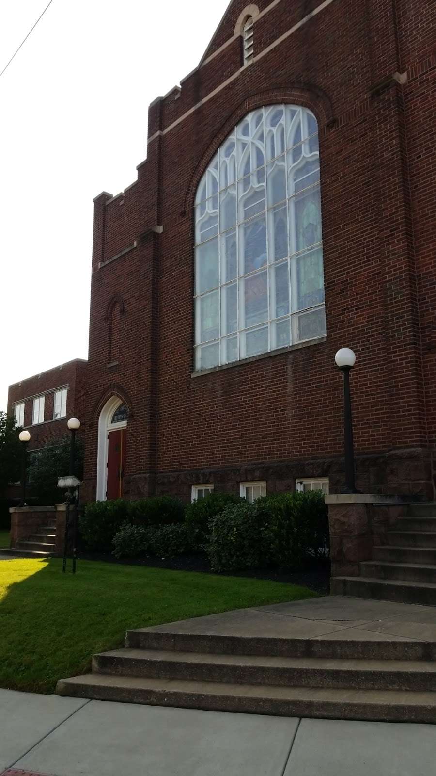 Evangelical United Methodist Church | 276 W Main St, New Holland, PA 17557, USA | Phone: (717) 354-2334
