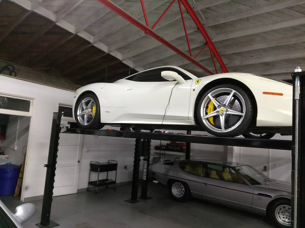 Veloce Motors The Vault | 2102 Main St, San Diego, CA 92113, USA | Phone: (619) 780-7300