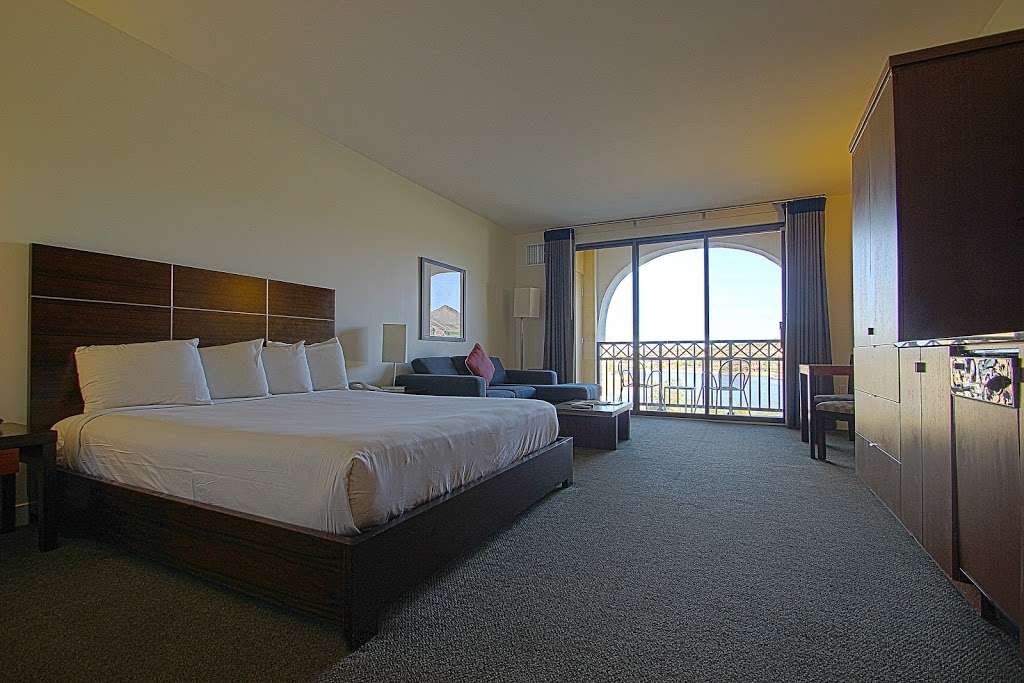 Lake Las Vegas Resort | 30 Strada Di Villaggio, Henderson, NV 89011, USA | Phone: (702) 568-8965