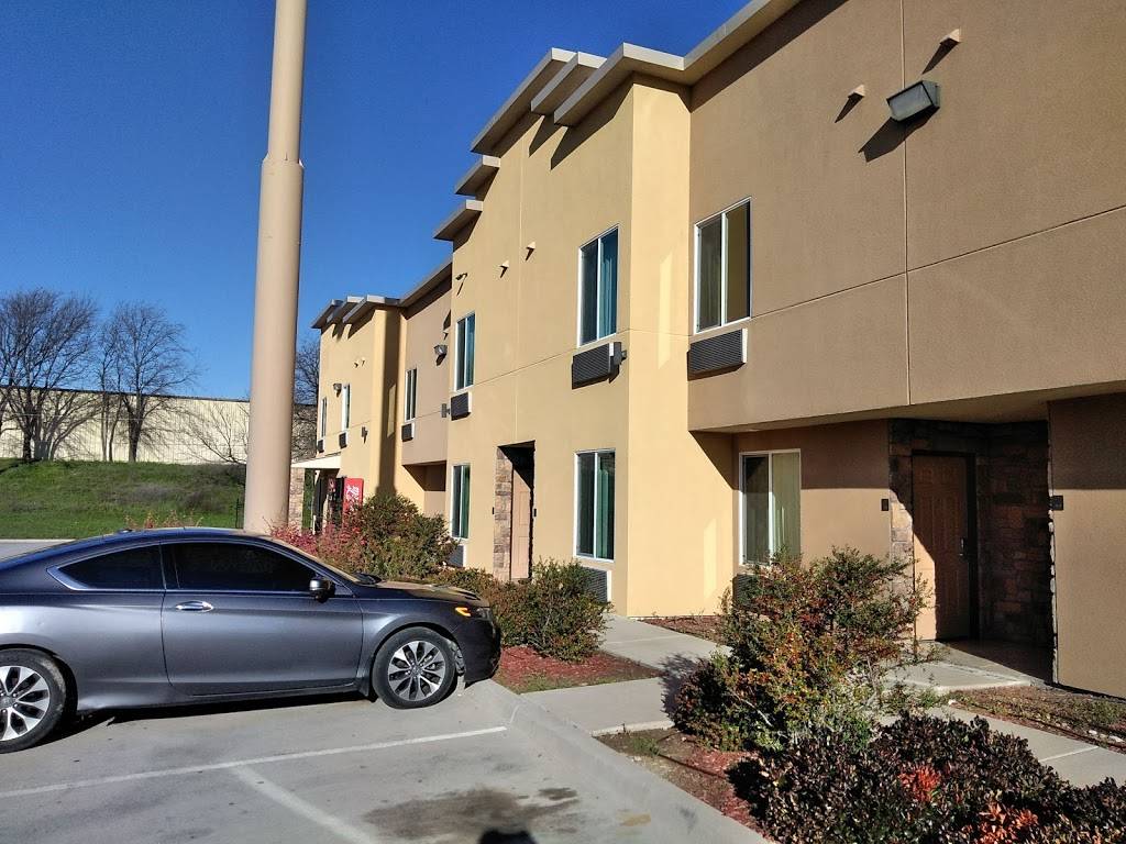 Scottish Inns & Suites West Fwy, White Settlement, TX | 8110 West Fwy, White Settlement, TX 76108, USA | Phone: (817) 882-6800