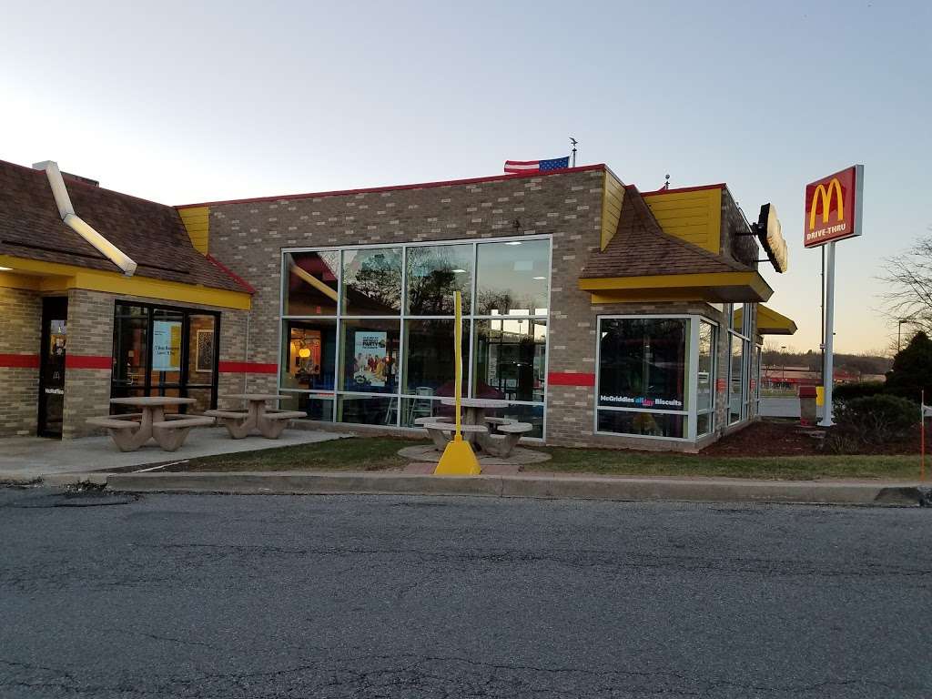 McDonalds | 3078 E Main St, Mohegan Lake, NY 10547 | Phone: (914) 528-0180