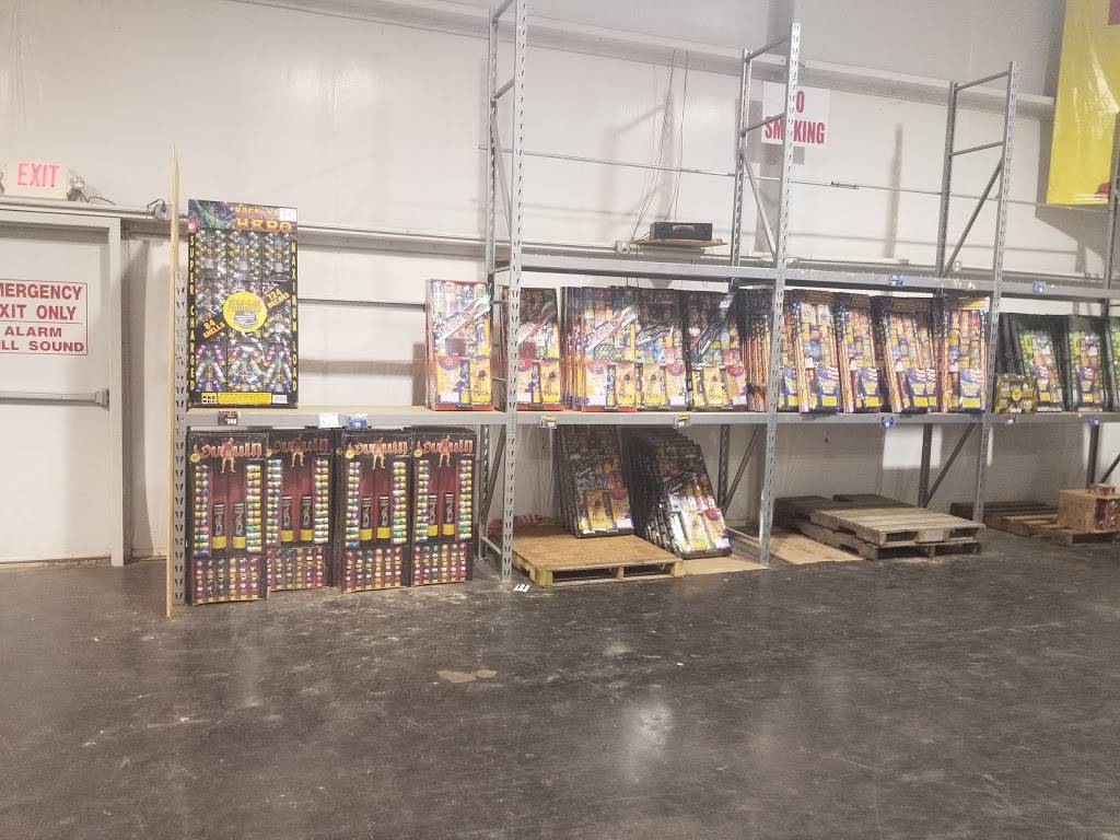 Fireworks Superstore - New Waverly | 3022, I-45, New Waverly, TX 77358, USA | Phone: (346) 297-0672