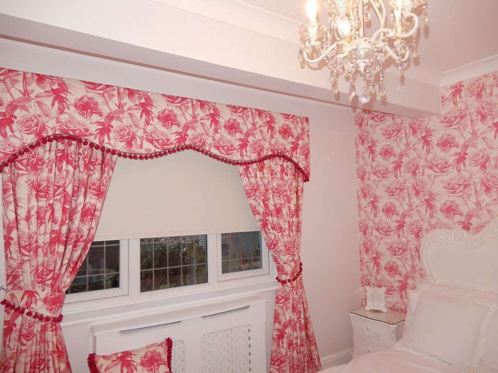 Traditional Interiors * | 19 Cambria Cres, Gravesend DA12 4NJ, UK | Phone: 01474 365981